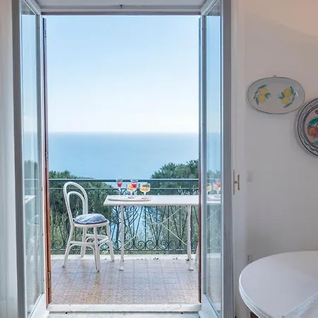 Casa Baia Di Nerano فيلة ماسّا لوبْرينسِ
