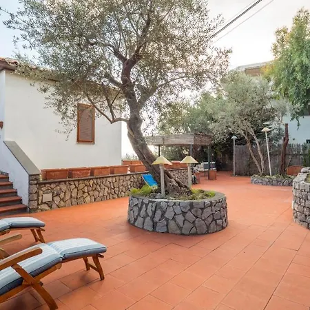 Casa Baia Di Nerano *
