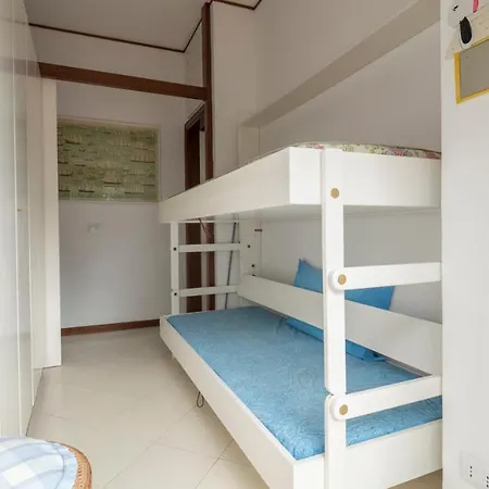 Casa Baia Di Nerano * ماسّا لوبْرينسِ
