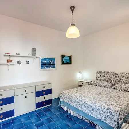 فيلة Casa Baia Di Nerano ماسّا لوبْرينسِ