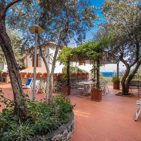 Casa Baia Di Nerano فيلة