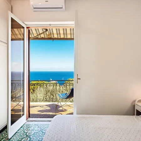 فيلة Casa Baia Di Nerano *