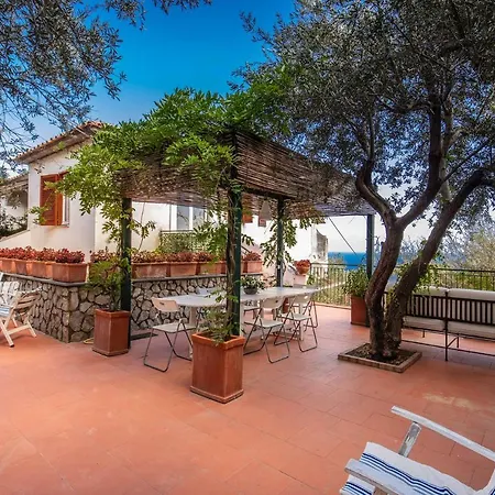 Casa Baia Di Nerano فيلة *
